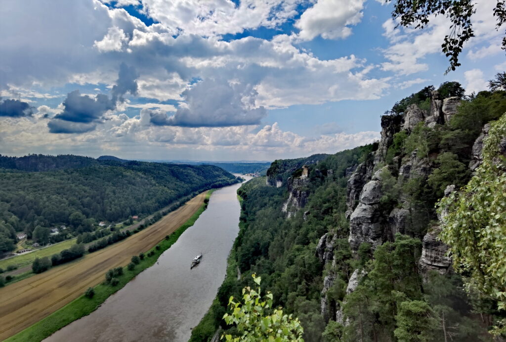 Basteibrücke Aussichtspunkt mit Blick auf die Elbe